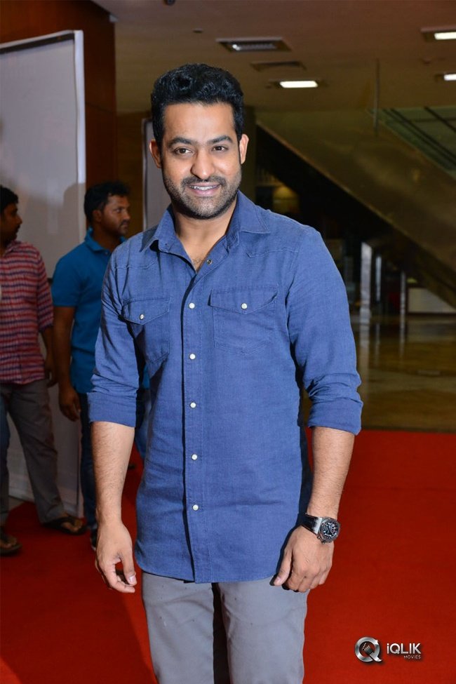 Naa-Nuvve-Pre-Release-Function-Photos